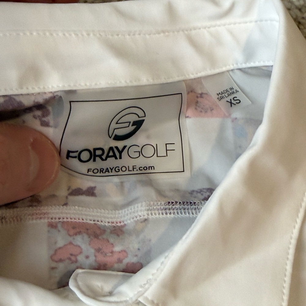 Women's Foray Golf White Sleeveless Top- XS - White and Multicolored! - Picture 6 of 7